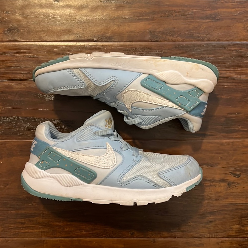 Girls Slip On Nike Sneakers
